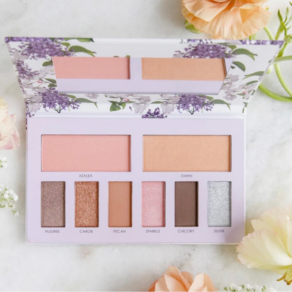Sakura + Sage - Vegan Eyeshadow & Blush Palette - Picture 3 of 5